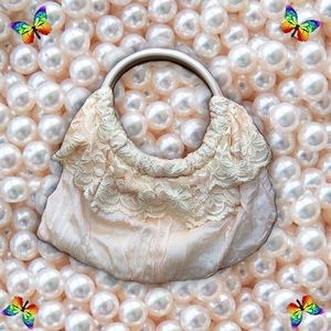 🥀🤍Vintage Aged Lace Ruffled Chiffon Purse🤍🥀